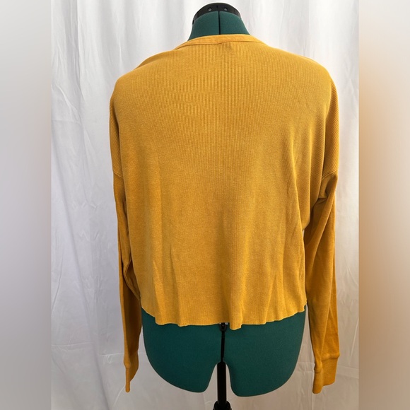 Wild Fable Knit Cropped Gold Mustard Yellow Long Sleeve Top Tee size Medium - Picture 5 of 8